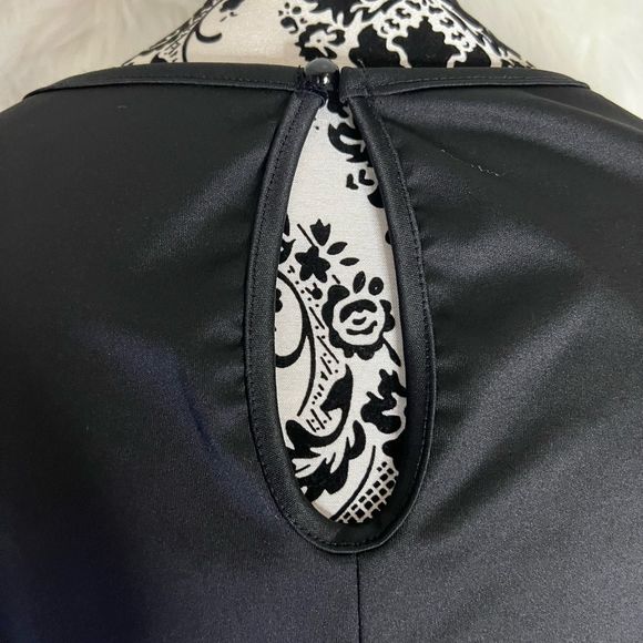 NWOT Short Sleeve Jumpsuit - Picture 10 of 11